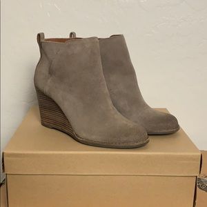 NWT - Lucky Brand “Yezzah” Suede Boots